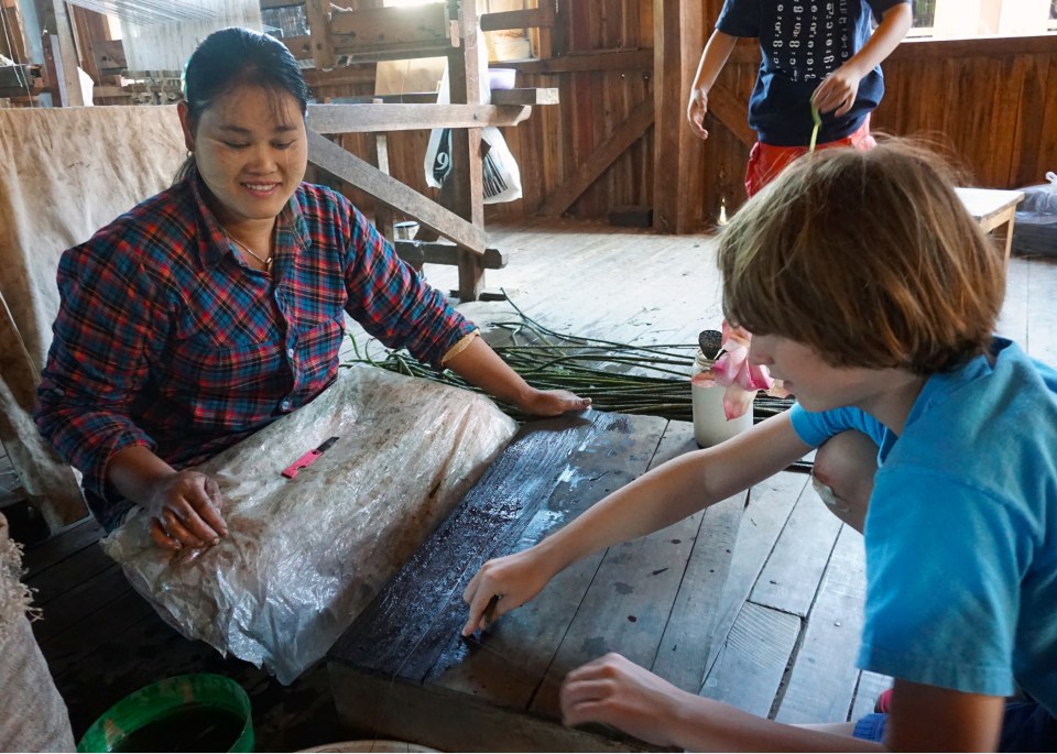 Leap_Hop_Blog_Myanmar_lotus_weaver