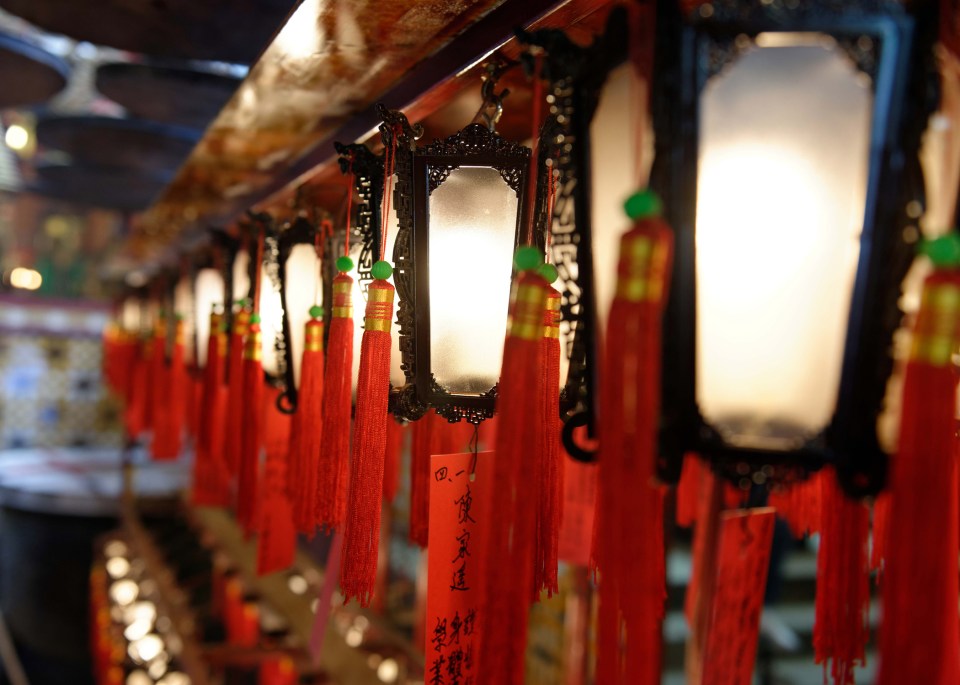 Leap & Hop Man Mo Temple Hong Kong