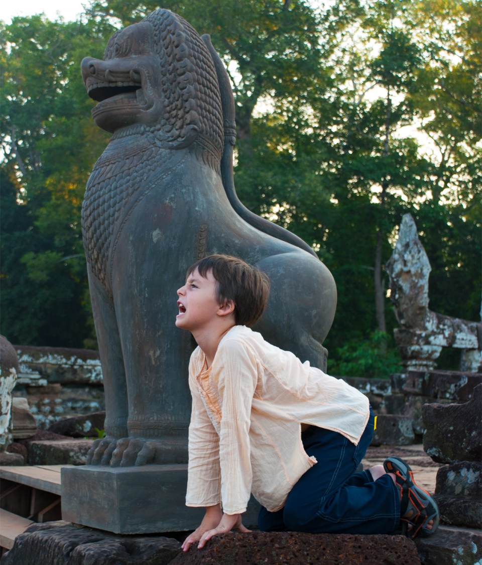 Leap & Hop Cambodia Lions Angkor Thom
