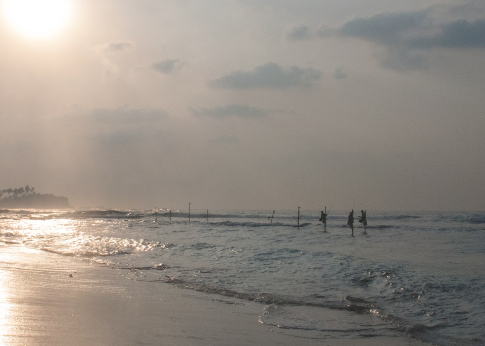 leap-hop-sri-lanka-stilt-fishermen